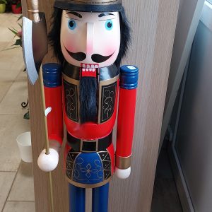 Extra méretű kézzel festett fa diótörő 121cm magas 25-5-1
