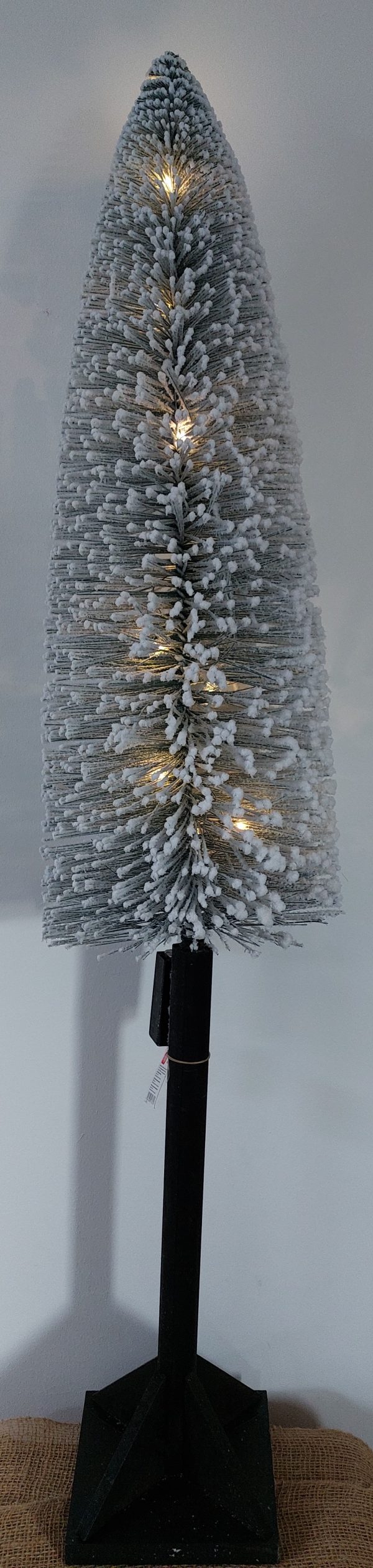 Fenyő talppal, LED világítással 120 cm 24-6-2 - Image 3