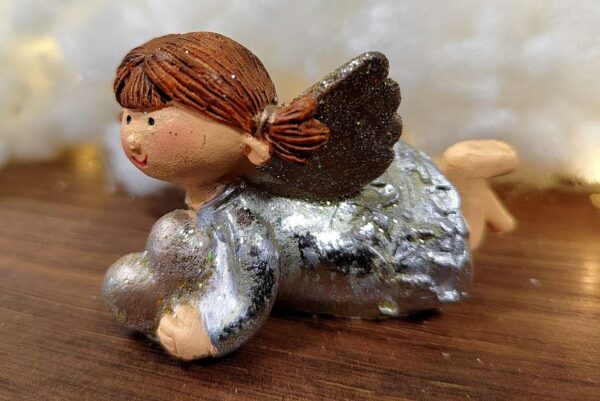 Kisangyal figura  4 cm magas